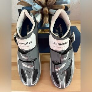 Shimano R087 Men's Cycling Shoes - Black and Gray
